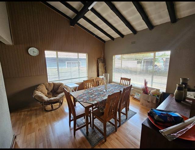 4 BEDROOM HOUSE TO LET IN VAALPARK